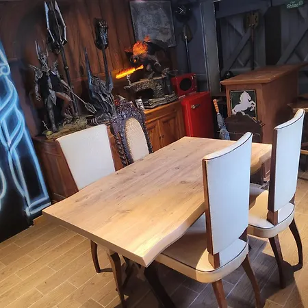 Pansiyon La Comte A Blagnac